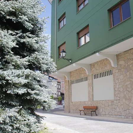 Apartamentos Picea Azul Vega De Espinareda Exterior photo