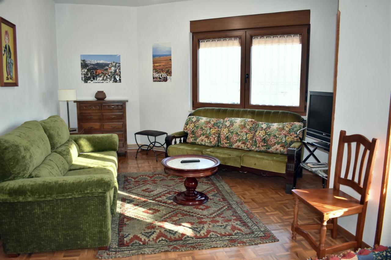 Picea Azul Apartment Vega De Espinareda